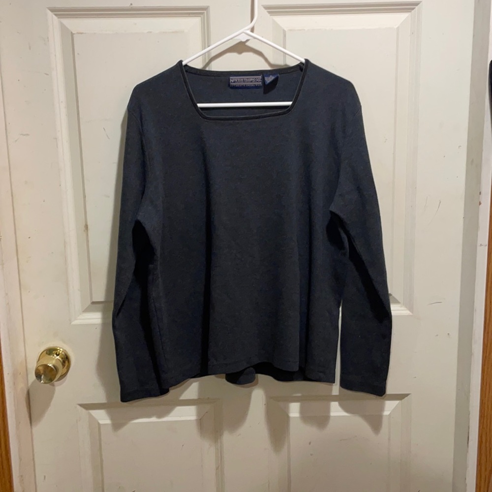 Newton Trading Co xl grey top velvety neckline SALE - Picture 3 of 7
